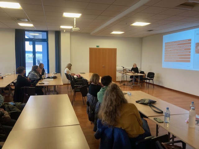 1f095ead-8124-4edc-a63f-9a8e89a891cd