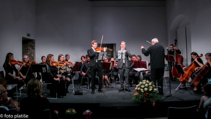 Camerata0