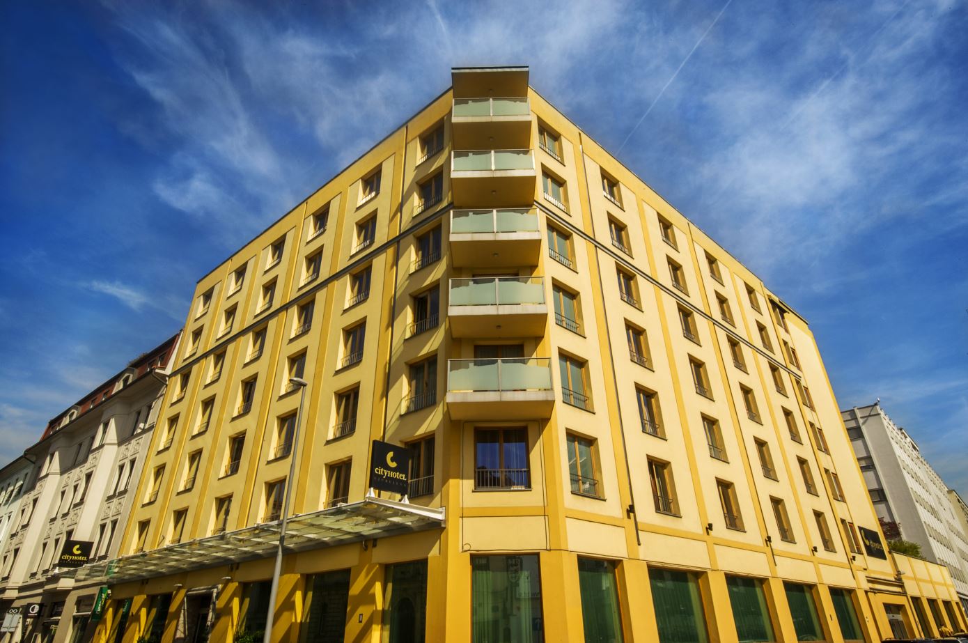 city-hotel-exterior